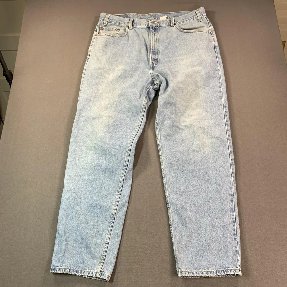 Levis 550 Jeans Mens 42x32 Blue Denim Relaxed Tapered Leg Light Wash (41x32 Fit)
